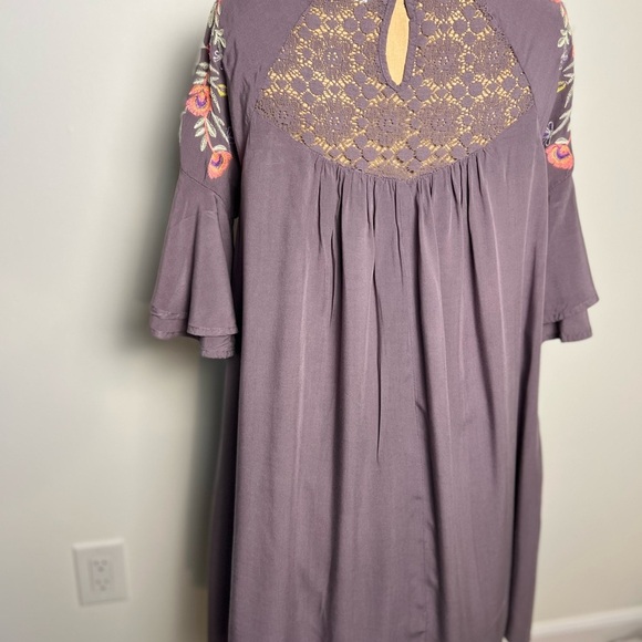 Altar’s State purple boho dress with embroidered designs size medium - Picture 6 of 8